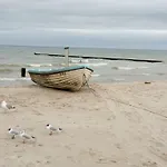 Moderne 3-raum Strandmoewe Mit Panoramafenster *