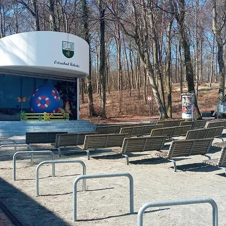 Moderne 3-raum Strandmoewe Mit Panoramafenster