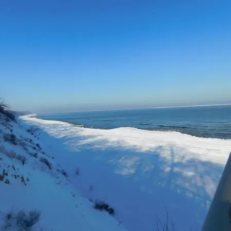 Moderne 3-raum Strandmoewe Mit Panoramafenster *