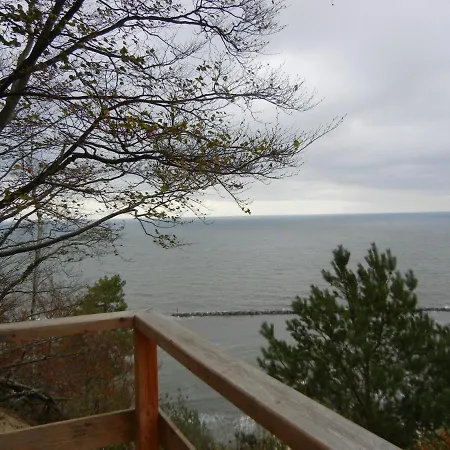 Moderne 3-raum Strandmoewe Mit Panoramafenster